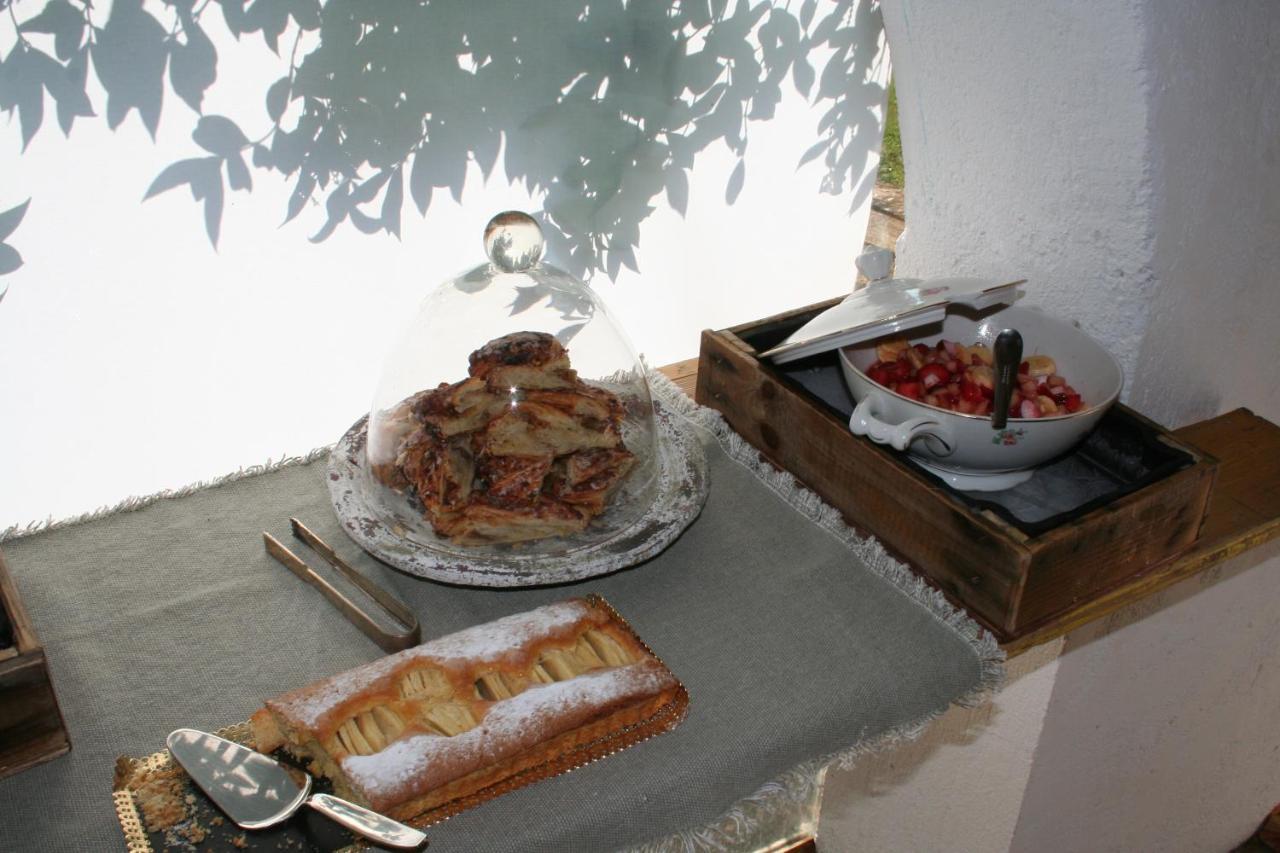 Bed and Breakfast Le Rondini Montrás Zewnętrze zdjęcie